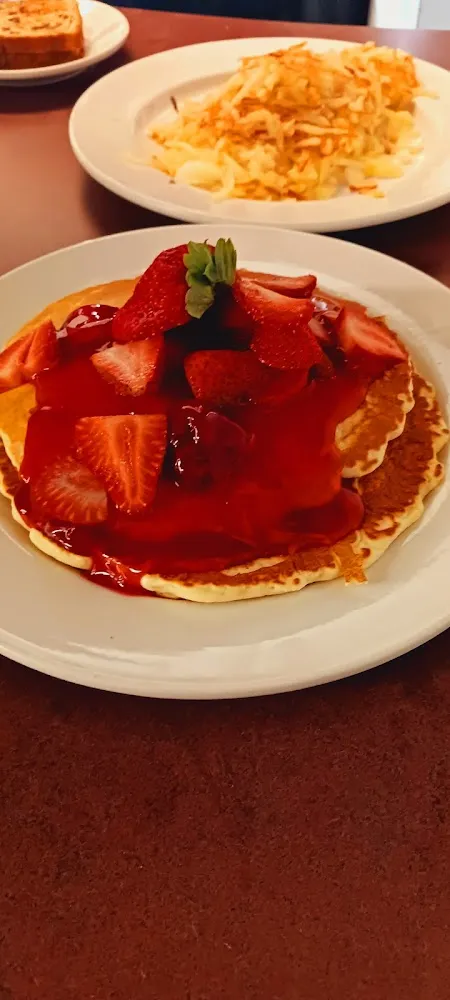 2 Pancakes with Strawberry Glaze